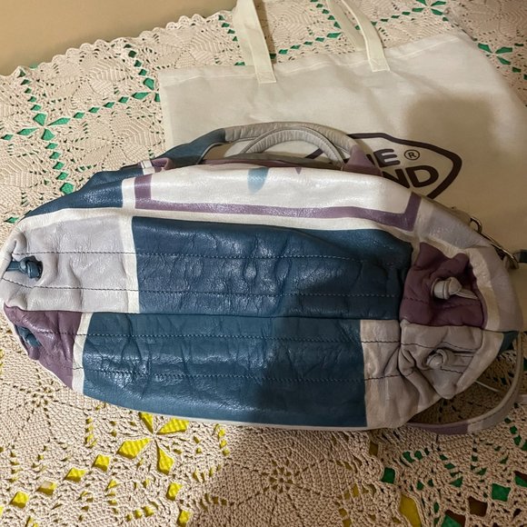 Handbag and shoulder bag - Picture 4 of 4